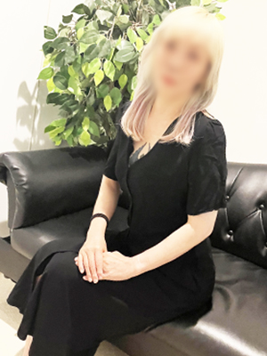 品川人妻デリヘル【熟女の風俗最終章 品川店】うめ